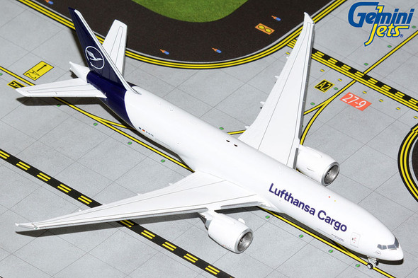 NG Models Lufthansa Cargo Boeing 777F D-ALFJ 1/400 NG72013