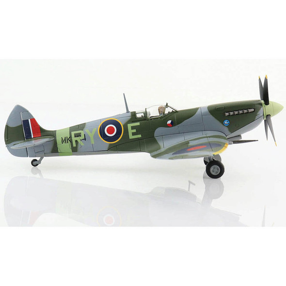 Hobby Master Spitfire Mk.Ixc  Mk694, Flown By F/Lt. Jaroslav Dobrovolny,  313 Sqn., Oct 1944 1/48 HM8325