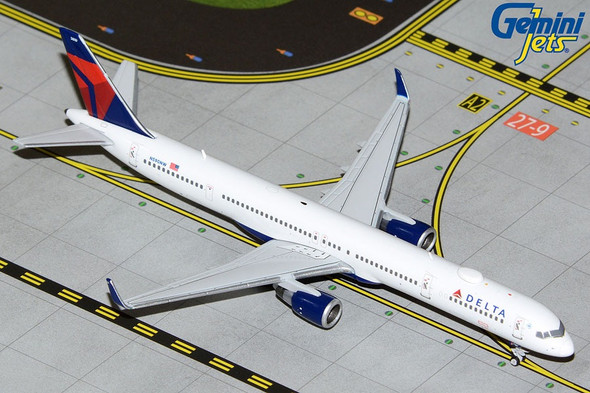 GeminiJets Delta Boeing 757-300 N590NW 1/400 GJDAL2098