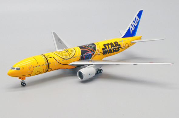 JC Wings Star Wars BB-8 ANA Boeing 777-300ER Flaps Down JA789A 1