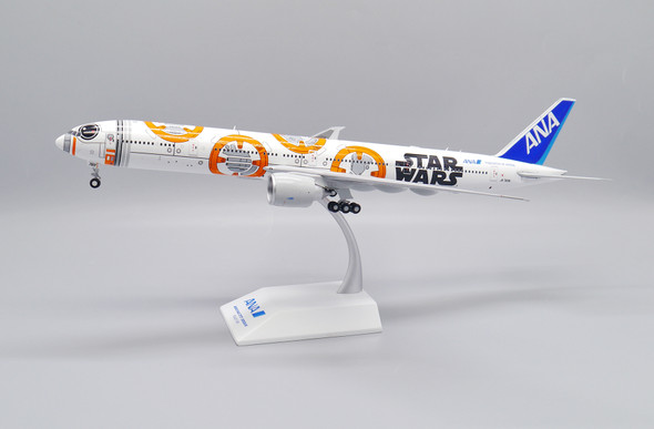 新品] ANA 777-300ER STAR WARS BB8 1:400-