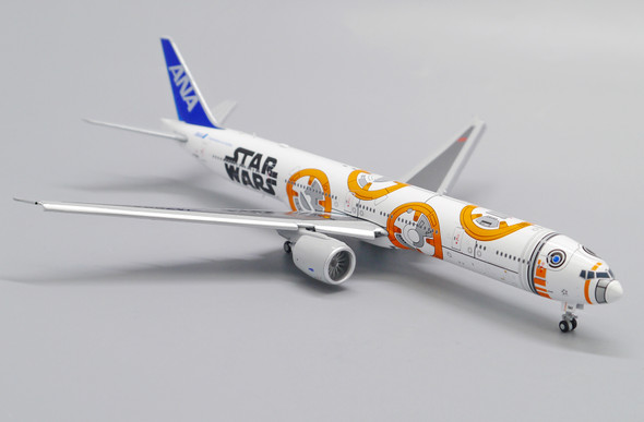 JC Wings Star Wars BB-8 ANA Boeing 777-300ER JA789A 1/400