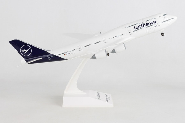 SkyMarks Lufthansa Boeing 747-8i 1/200 SKR1040