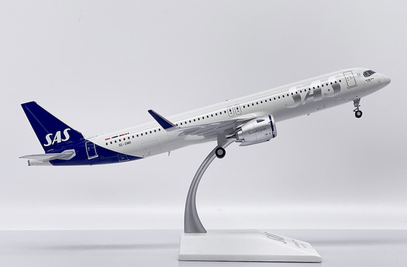 JC Wings Airbus A321Neo SAS SE-DMO (With Stand) 1/200 XX20021