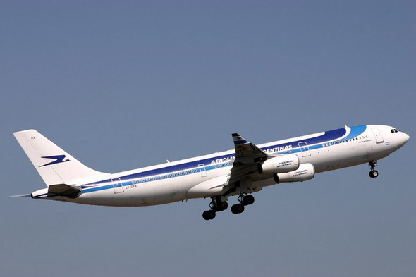 Phoenix Aerolineas Argentinas Airbus A340-300 LV-ZRA 1/400 11866