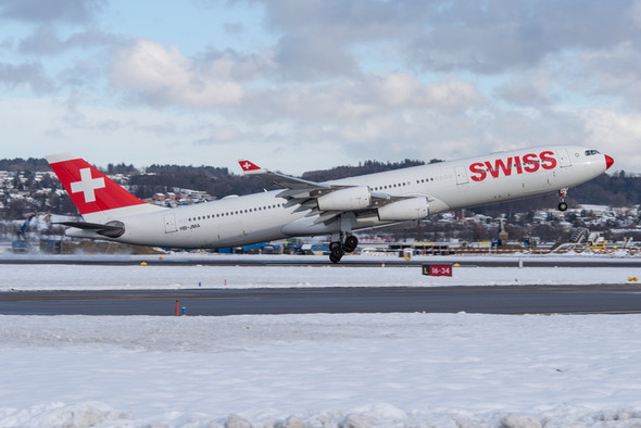 Phoenix Swiss Air Airbus A340-300 HB-JMA Red Nose 1/400 11873
