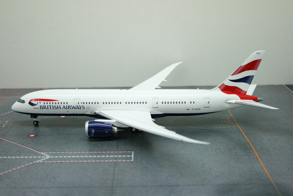 Phoenix British Airways Boeing 787-8 Dreamliner G-ZBJB 1/200 Diecast Model