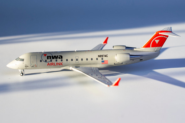 NG Models Northwest Airlink  CRJ-440 N8974C <Operated by Mesaba Airlines> 1/200 NG44001