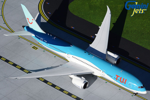 GeminiJets TUI Boeing 787-9 Dreamliner G-TUIM 1/200 G2TOM908