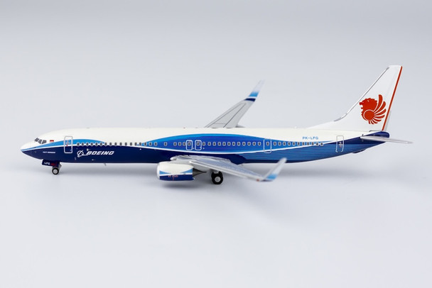 NG Models Lion Air 737-900ER/w PK-LFG (Dreamliner cs) 1/400 79011