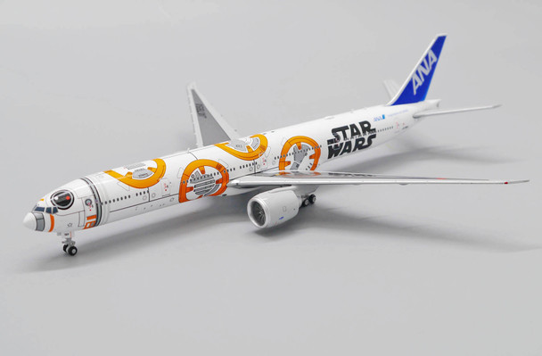 JC Wings Star Wars BB-8 ANA Boeing 777-300ER JA789A 1/400