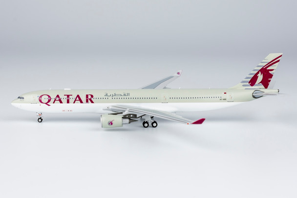 NG Models Qatar Airways Airbus A330-300 A7-AEE 1/400