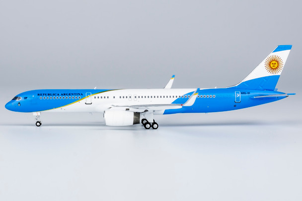 NG Models Argentina Air Force Boeing 757-200 ARG-01 1/400