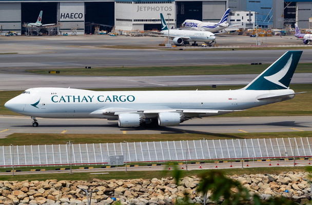 Phoenix Cathay Pacific Cargo Boeing 747-8F B-LJN  1/400