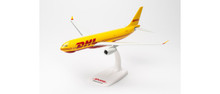 Herpa DHL Aviation Airbus A330-200F D-ALMA Snap-fit 1/200