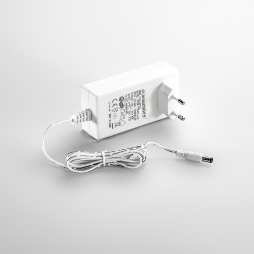 ADATTATORE TENSIONE COSTANTE 36W 12V OUTPUT 12V 3A INPUT 110-240V 0.6A 3.5X10X5CM CAVO 150CM