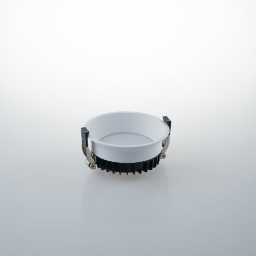 Faretto ad incasso LED XANTO tondo bianco con luce antiflesso 12W 5000K (luce fredda) 11x4.7 cm.