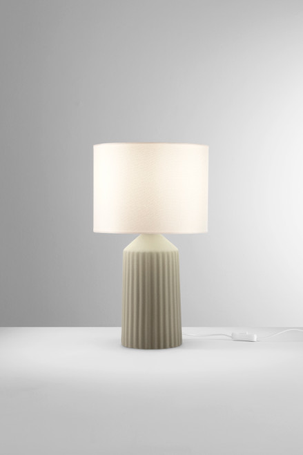 LUME SAHARA IN CERAMICA VERDE 1XE27 MISURA TOTALE D27,1XH47,1CM