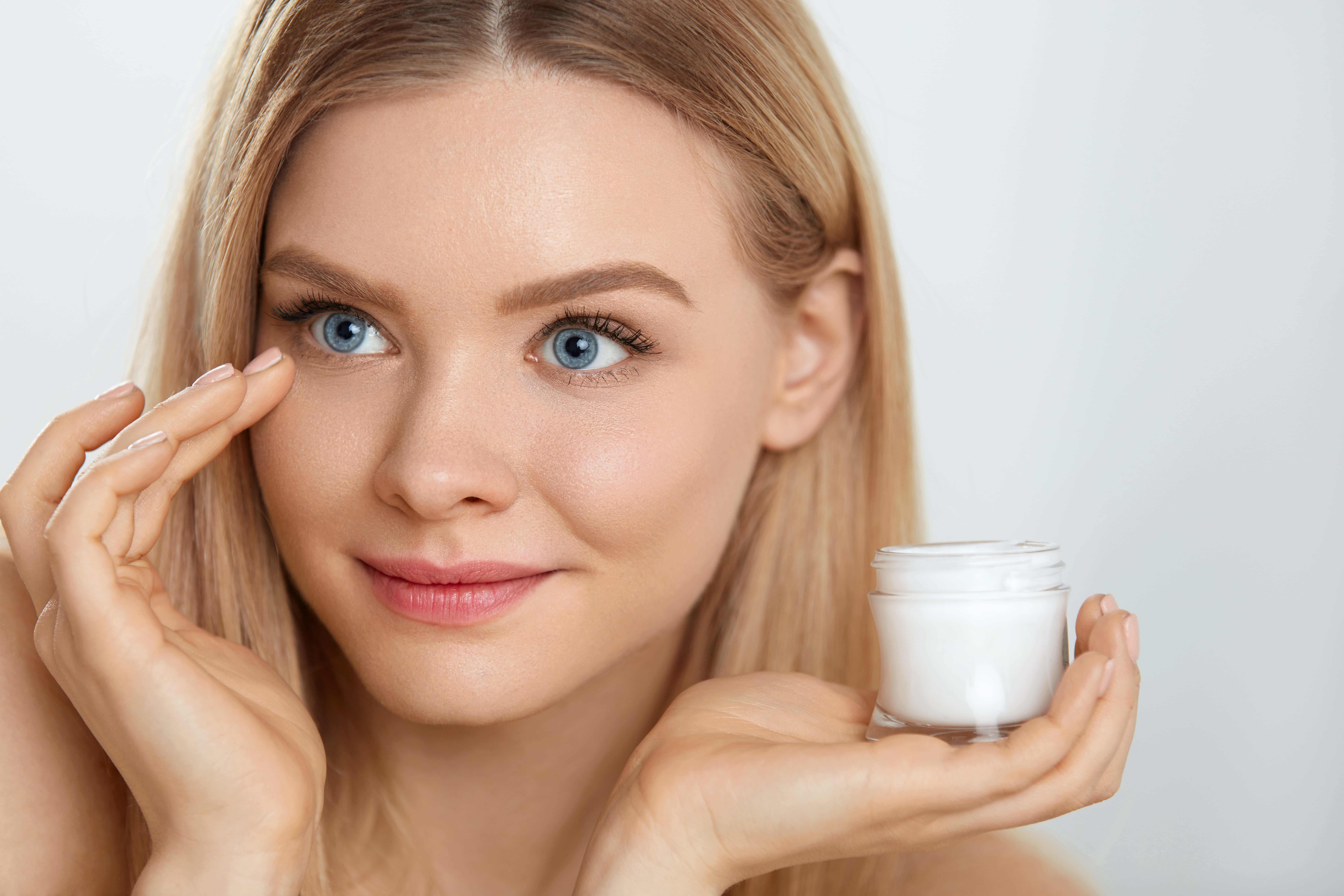 Best Tips for Treating Dark Circles in 2020/Eye Cream and Under Eye Cream for Dark Circles Best Tips for Treating Dark Circles in 2020/Eye Cream and Under Eye Cream for Dark Circles