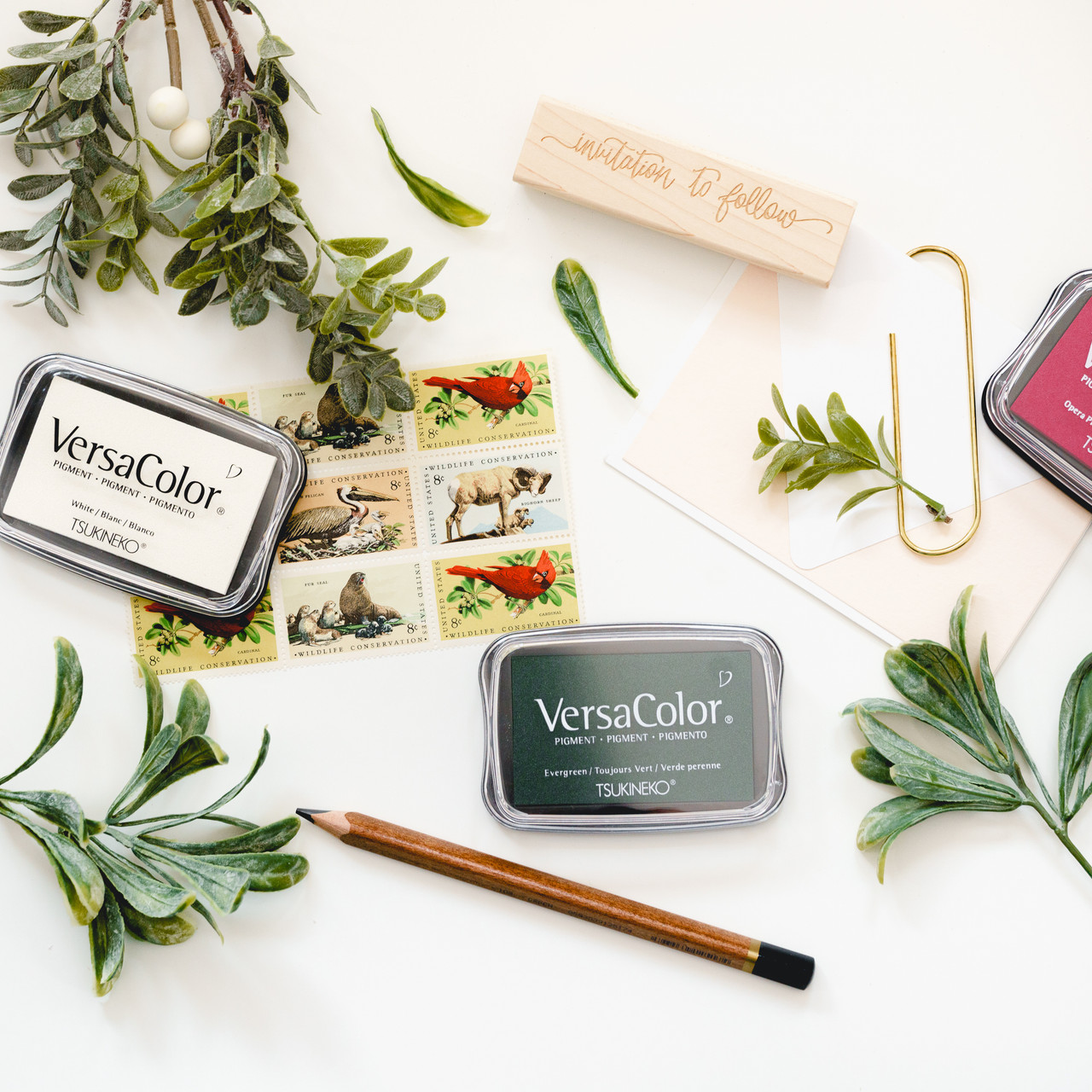 VersaColor™ White Ink Pad – Paperlux Fine Stationery