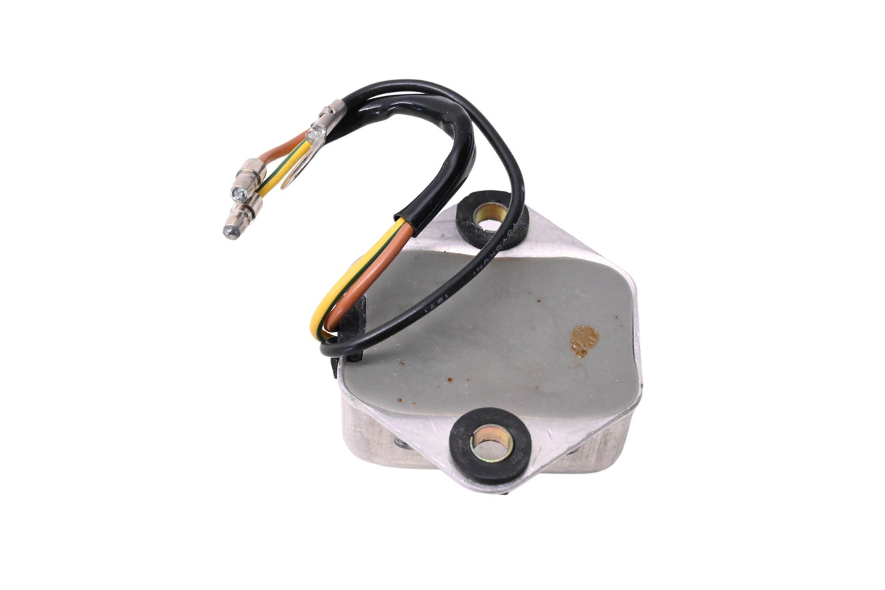 21066-7011 Voltage Regulator Bill's Place Part # 21066-0810