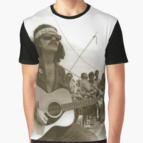 Vintage 1969 Woodstock graphic t-shirt featuring Country Joe and the Fish performing
