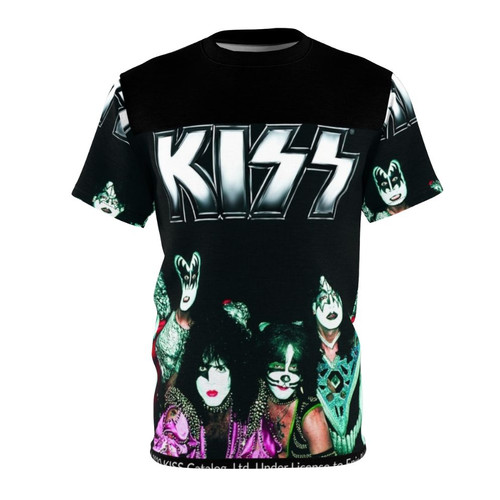 Retro-inspired graphic t-shirt featuring the iconic Kiss band logo and imagery