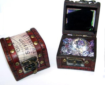 Kids Pirates Treasure Chest filled with Diamonds