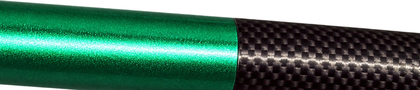Carbon-weave collar source-based detail