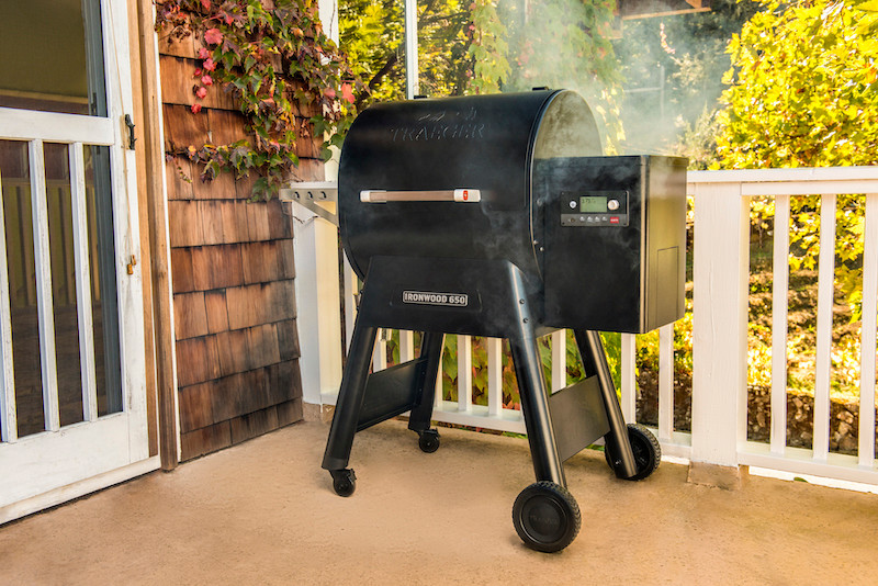 Different Types of Grills: What's the Difference Between Charcoal, Gas, Electric and Pellet
