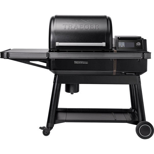 Front view of Traeger Ironwood wood pellet grill.