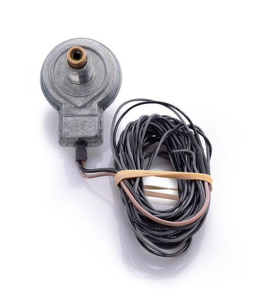 Dakota Digital Speedometer 8K Pulse Generator GM Adapter Cable Sender SEN011