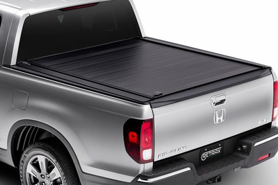 Retrax Retractable Tonneau Cover, Aluminum Slats - 2004-2020 Titan Crew Cab 4-doors (w/ or w/o Utilitrack) - 80741