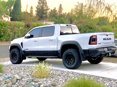 Method Race Wheels MR305 | NV | 18x9 | 6x5.5 (6x139.7) | -12 Offset | Double Black | 2021-2024 Ram TRX | 2019-2026 Ram 1500 - MR305890601012N