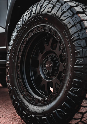 WELD Off-Road Wheel 20x10 Cinch W104 Satin Black with Gloss Black Lip | 6x139.7 | -18 Offset | 4.75 Backspace | 2021-2026 Ram TRX | 2016-2026 Tacoma | 2002-2026 4Runner | 2019-2026 Ram 1500 | RHO | 2007-2026 Silverado / Sierra 1500 | W10400098475