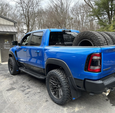 Vossen HF6-5 22x10 / 6x139.7 (Ram TRX | 2025-2026 Ram RHO | 2019-2026 Ram 1500 / Rebel| Silverado & Sierra 1500 | Bronco GEN 6 | Toyota Tacoma, Tundra, 4Runner, Sequoia & Lexus GX) /ET-18 / Super Deep Face / 106.1 - Matte Gunmetal Wheel - HF65-2G28