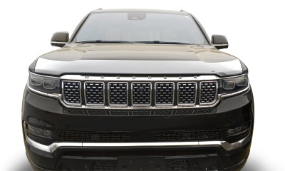 AVS 2022-2024 Jeep Grand Wagoneer Aeroskin Low Profile Hood Shield - Chrome