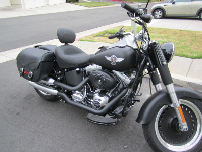 Mustang Motorcycle 06-17 Harley Davidson Softail Wide Tire (200mm) Wide Touring Solo Seat w/Driver Backrest - Black