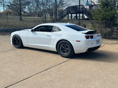 Weld Racing Ventura 5 Beadlock Camaro SS G8 GTO Drag Gloss Black Wheel 17x10 | 5x120 BC | +42 Offset | 7.15 Backspacing - fits Cadillac CTS-V 2009-2019, Cadillac CT5-V Blackwing 2022-2026, Cadillac ATS-V 2016-2019, Chevrolet Camaro SS 2010-2024, Chevrolet Camaro ZL1 2012-2024, and 19 more