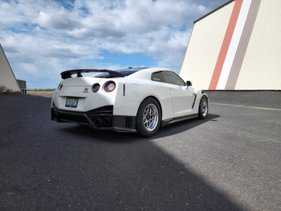 Weld Racing Laguna Drag GT-R R35 Gloss Black Wheel 17x10 | 5x114.3 BC (5x4.5) | +0 Offset | 5.50 Backspacing - fits Ford Mustang 1965-2026, Ford Shelby GT350 2015-2020, Ford Shelby GT500 2007-2022, Ford Explorer ST 2020-2026, Toyota Tacoma 1995-2004, and 16 more