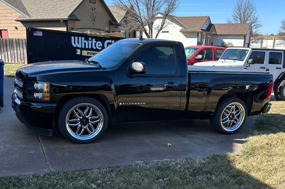 Weld Racing Silverado Sierra Laguna Black Wheel 22x9.5 | 6x139.7 BC (6x5.5) | +25 Offset | 6.23 Backspacing - fits Chevrolet Silverado 1500 1999-2026, GMC Sierra 1500 1999-2026, Chevrolet Tahoe 1992-2026, Chevrolet Suburban 1992-2026, GMC Yukon 1992-2026, and 25 more