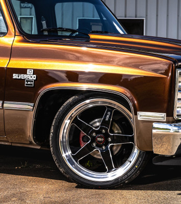 WELD Ventura 5 Street Gloss Black Wheel with Milled Spokes 22x8.5 | 5x127 BC (5x5) | +6 Offset | 5.00 Backspacing - S10428573500 for Chevrolet Silverado C1500 2WD 1988-1999, Chevy C10 1967-1987