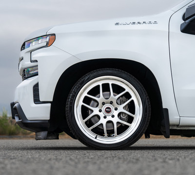 WELD Solana Street Gloss Silver Wheel with Machined Spokes 22x9 | 6x139.7 BC (6x5.5) | +25 Offset | 5.98 Backspacing - S11129084P25 for Chevrolet Silverado 1500 1999-2026, GMC Sierra 1500 1999-2026, Chevy C10 (1960-1970) 6-Lug