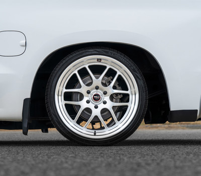 WELD Solana Street Gloss Silver Wheel with Machined Spokes 22x10.5 | 6x139.7 BC (6x5.5) | +32 Offset | 7.00 Backspacing - S11120584P32 for Chevrolet Silverado 1500 1999-2025, GMC Sierra 1500 1999-2025 Chevrolet Silverado 1500 1999-2025, GMC Sierra 1500 1999-2025, Cadillac Escalade 2019-2025, GMC Yukon 2019-2025, Chevrolet Tahoe 2019-2025, Chevrolet Suburban 2019-2025