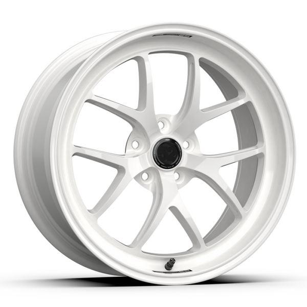 fifteen52 Sector RSR 19x9.5 5x114.3 38mm ET 73.1mm Center Bore Rally White