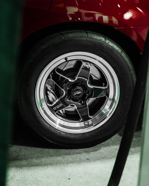 eltoro_srt_'s 2014 Chrysler 300 SRT with Weld Ventura 17x10 Gloss Black Drag Wheels.