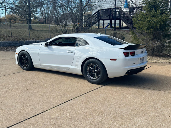 Chris' 2012 Camaro SS with the New All Black WELD Ventura 18x5 Front Runners and 17x10 Ventura Beadlock Drag Wheels!
