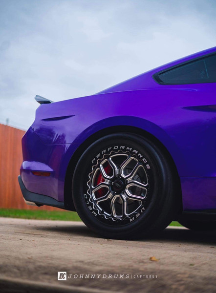 Weld Racing Laguna Beadlock Drag 2020-2022 GT500 GT-R R35 Gloss Black Wheel 18x10 | 5x114.3 BC (5x4.5) | +30 Offset | 6.70 Backspacing - fits Ford Mustang 1965-2026, Ford Shelby GT350 2015-2020, Ford Shelby GT500 2007-2022, Ford Explorer ST 2020-2026, and 16 more