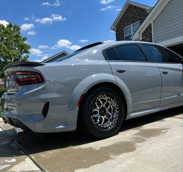 sp392's 2020 Dodge Charger 392 ScatPack Widebody with Weld Laguna 17x10 Gloss Black Beadlock Drag Wheels on 305/45R17 ET Street R DOT Drag Tires