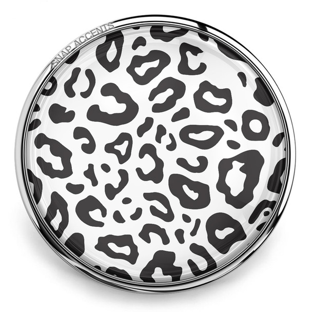 18MM snap jewelry charm with black and white cheetah animal print pattern in a round silver-tone metal base